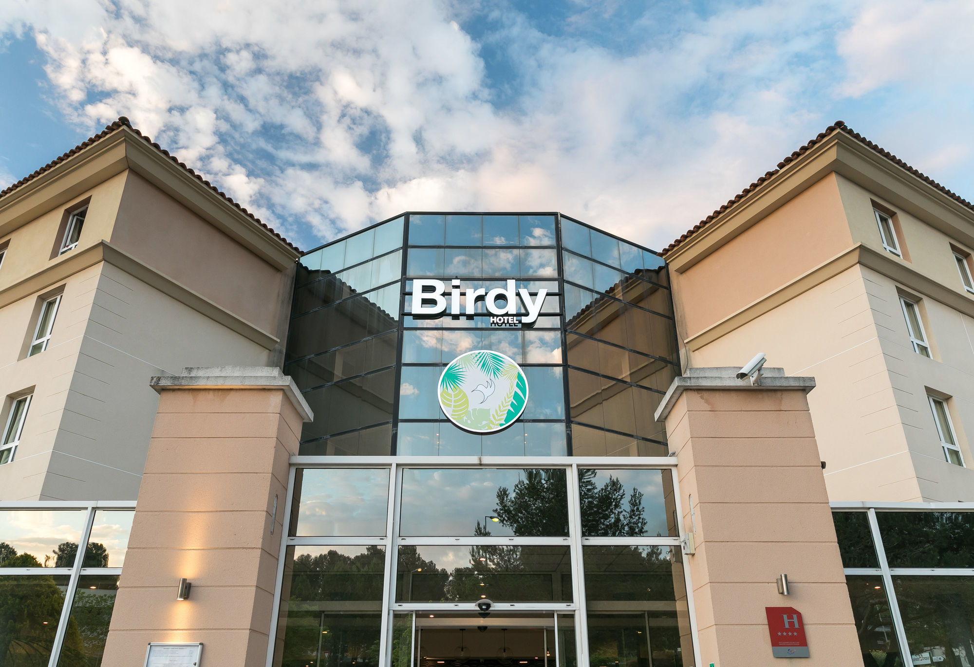 Hotel Birdy By Happyculture Aix-en-Provence Exterior photo